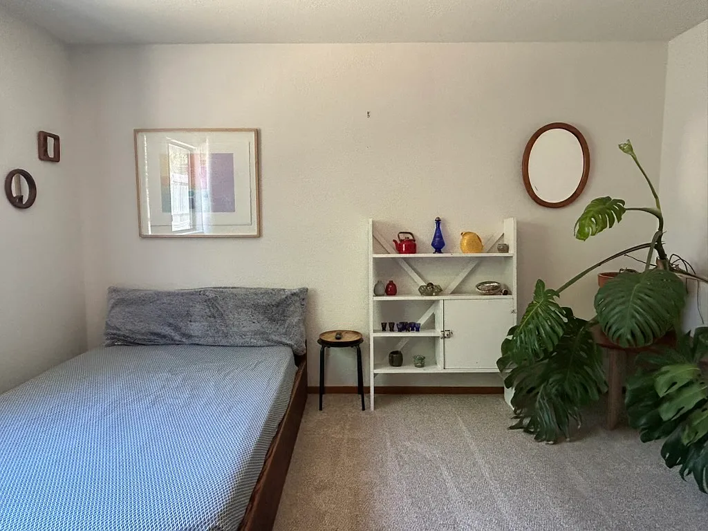 3 bed, 1600 sqft, $1,200 — Photo 2