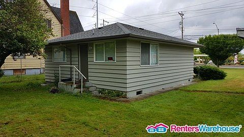 4th image of 7051 E Portland Ave