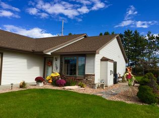 1008 Cheyenne St, Roberts, WI 54023
