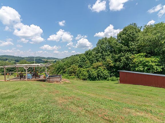 2nd image of 17516 Donegal Dr
