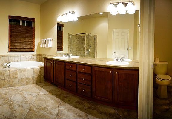 5 piece master bath