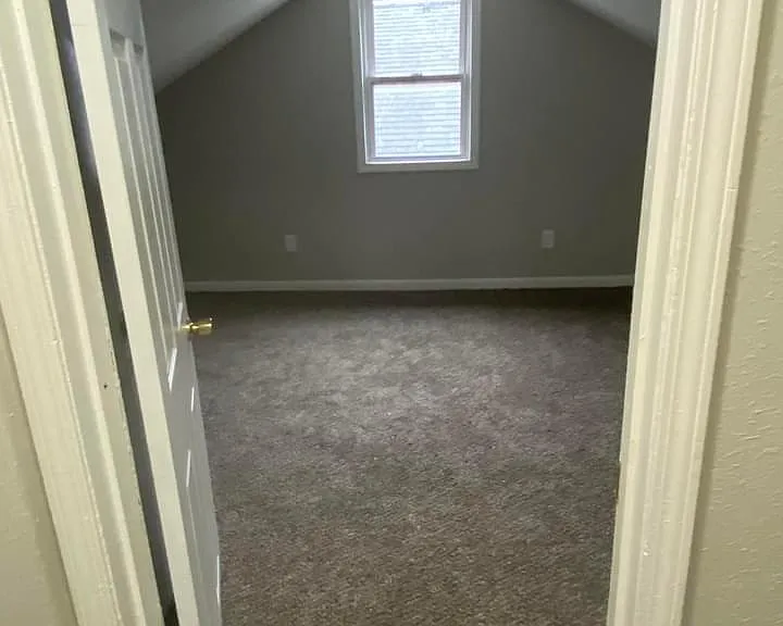 1416 S Pershing Dr — Photo 8