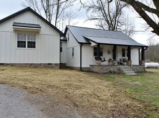 102 Puncheon Creek Rd, Lafayette, TN 37083