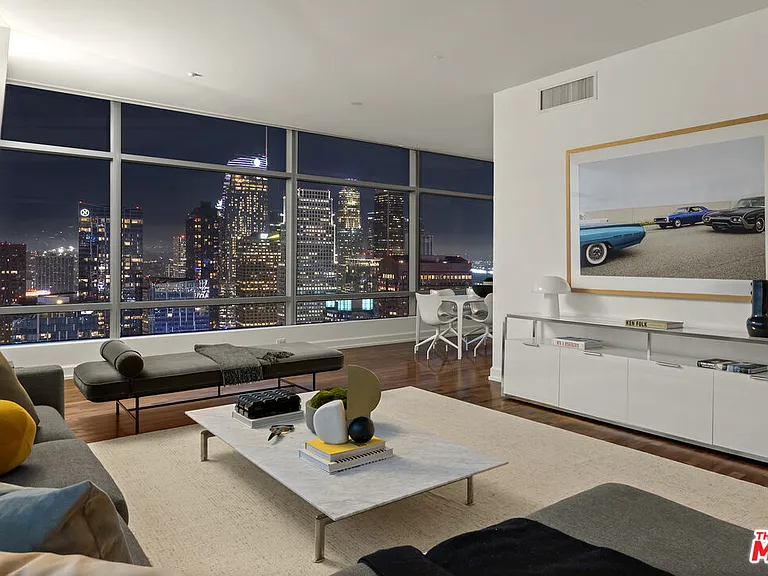 900 W Olympic Blvd #47G — Photo 25