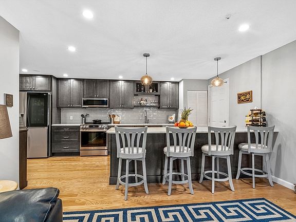 5th image of 34 Walden Dr APT 5