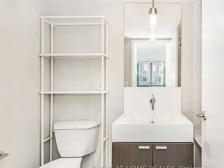 110 Charles St E #1702 — Photo 17