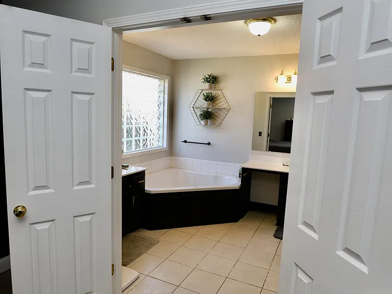 3245 Arborwood Dr — Photo 36