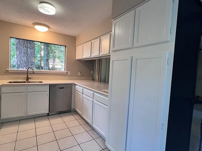 2107 W Lacey Oak Cir — Photo 16