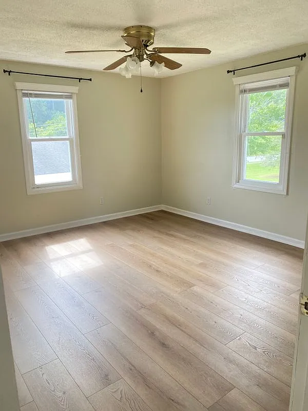 2 bed, 1.0 bath, 852 sqft, $1,500 — Photo 3