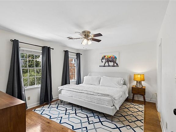 3rd image of 4620 Wieuca Rd NE APT 68