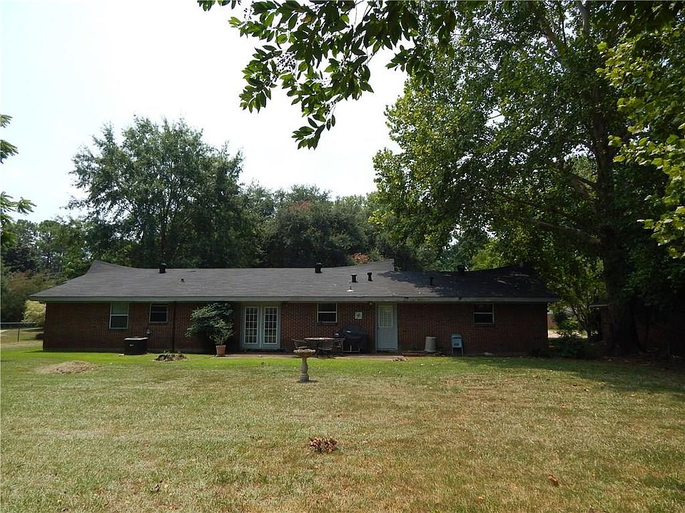 2nd image of 706 Garland Rd