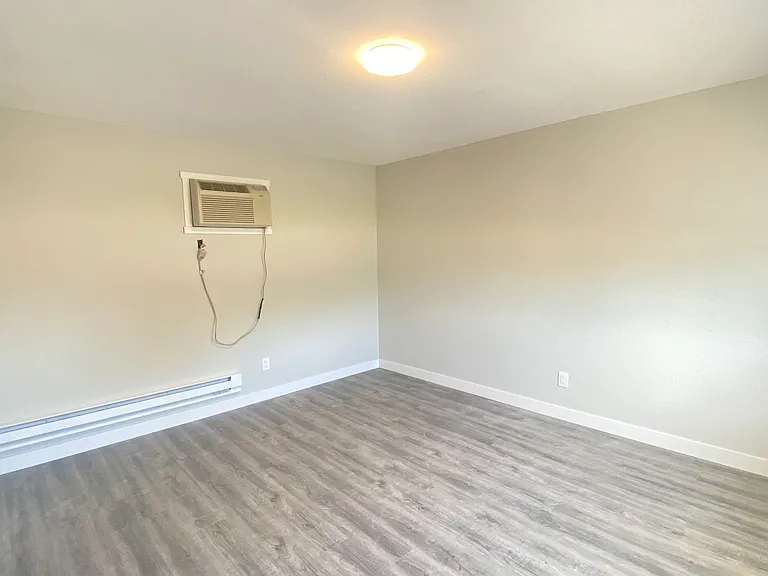 710 2nd Ave N #1 — Photo 6