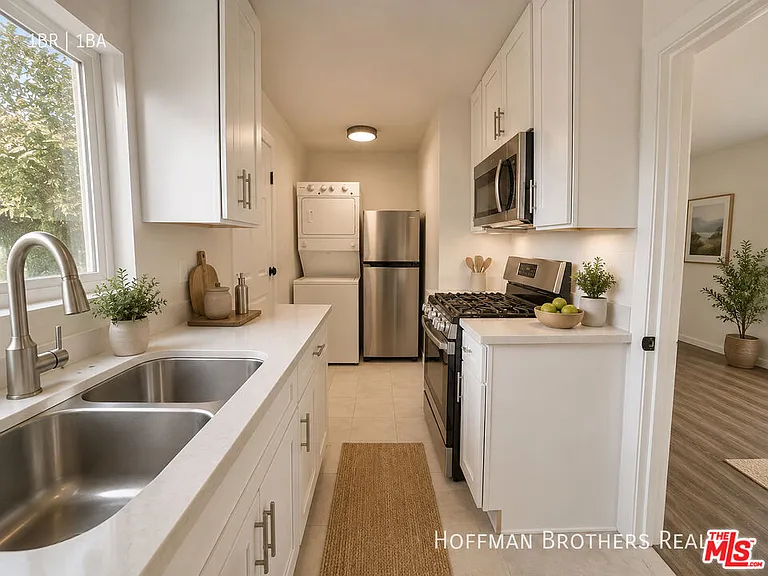 2630 Arvia St — Photo 4