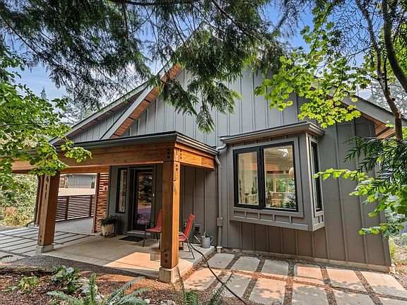 4th image of 411 7th Ave