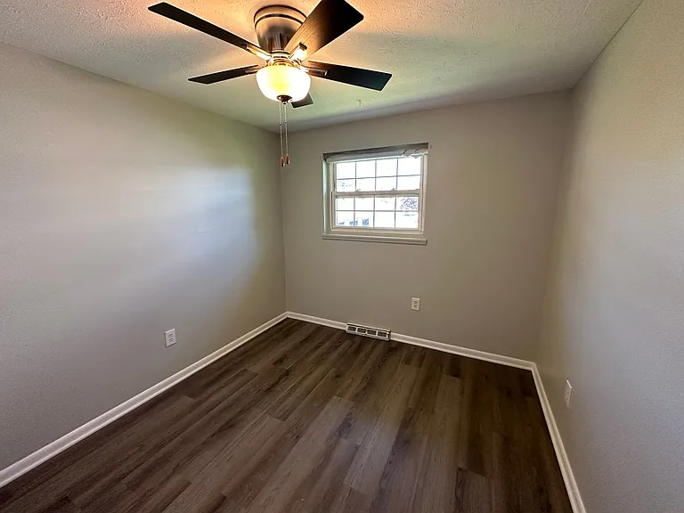 31624 N Marginal Dr #D — Photo 7