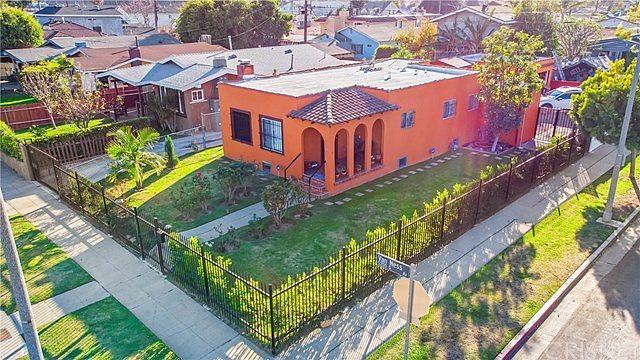 1st image of 5201 S Van Ness Ave