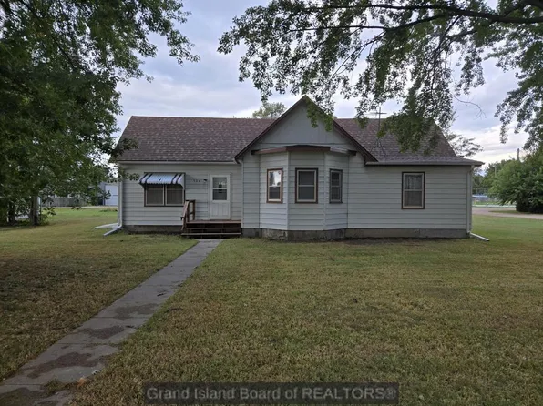 504 Lincoln Ave, Shelton, NE 68876