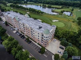 2111 Windsor Park Ct #73, Englewood, NJ 07631