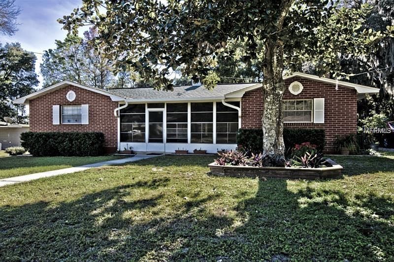 1st image of 1120 N Palmetto Cir
