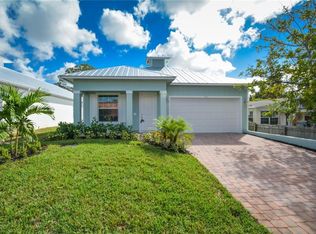 962 SW 27th St, Palm City, FL 34990