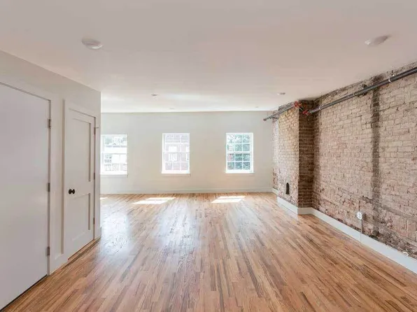 56 Wayne St, Jersey City, NJ 07302
