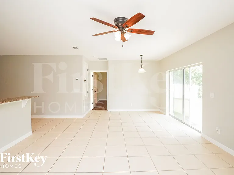 3734 Briarwood Estates Cir — Photo 2