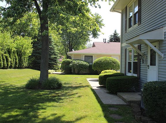 4th image of 5348 Crescent Ln #36C