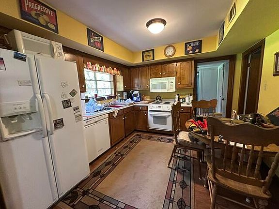 3rd image of 910 S 34th Ave
