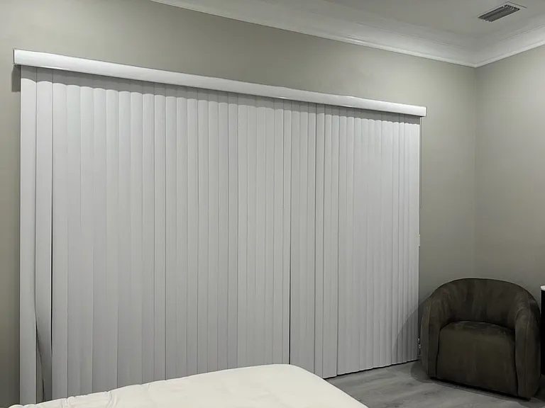 Master Blinds fully shut for darkness