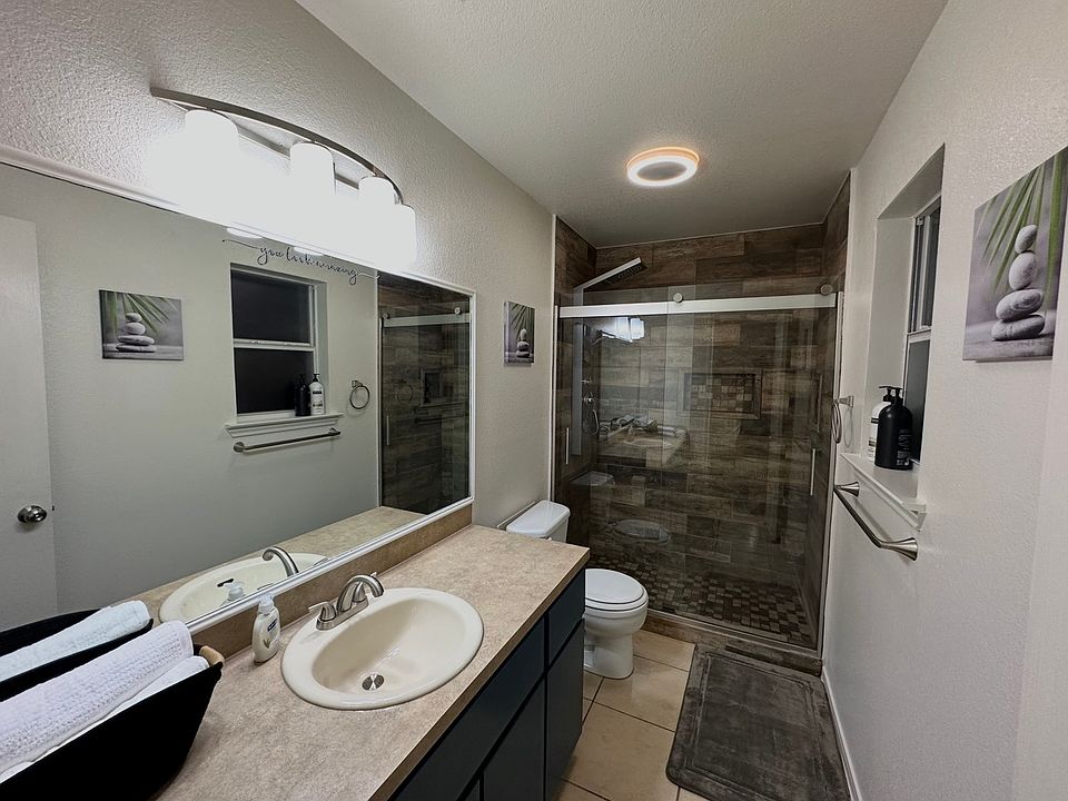 1st image of 1622 Yuma Trl APT A