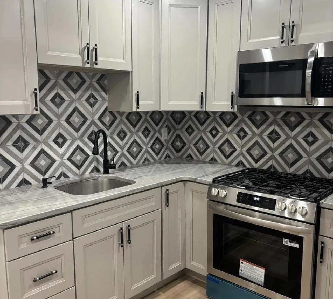 1 bed, 950 sqft, $1,500 — Photo 1