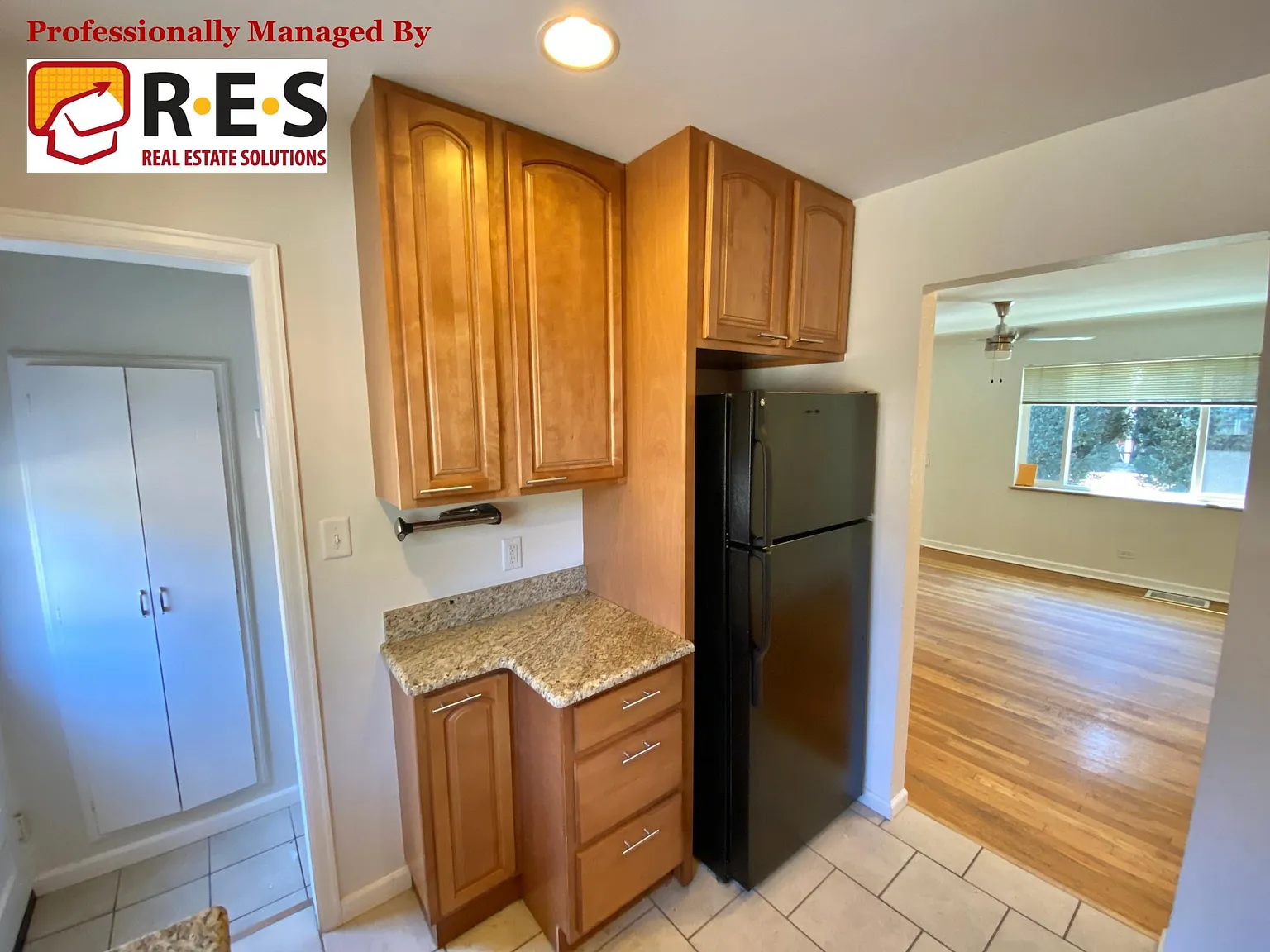 3 bed, 1650 sqft, $2,495 — Photo 4