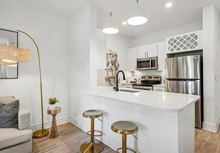 Tropia Luxury Apartments — Photo 38