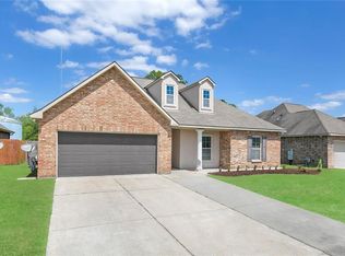 13921 Arbor Walk Dr, Denham Springs, LA 70726