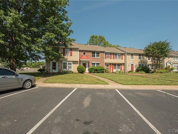 3rd image of 9451 Tracey Lynne Cir