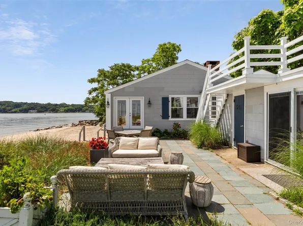 (undisclosed Address), Oyster Bay, NY 11771