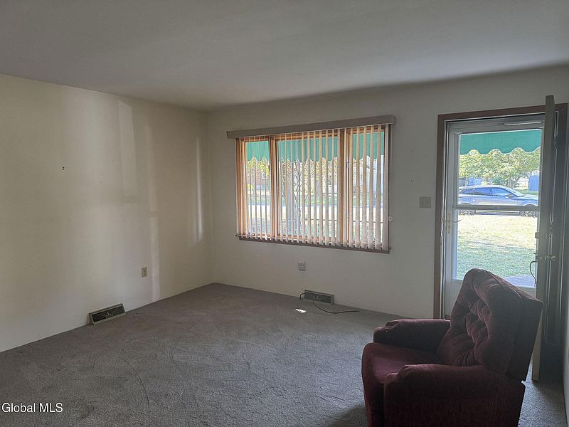 3rd image of 264 Rotterdam Street