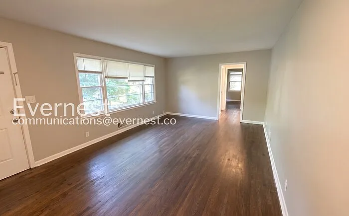 2348 2nd St NE — Photo 2