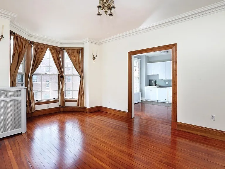 1514 Beacon St #27 — Photo 1