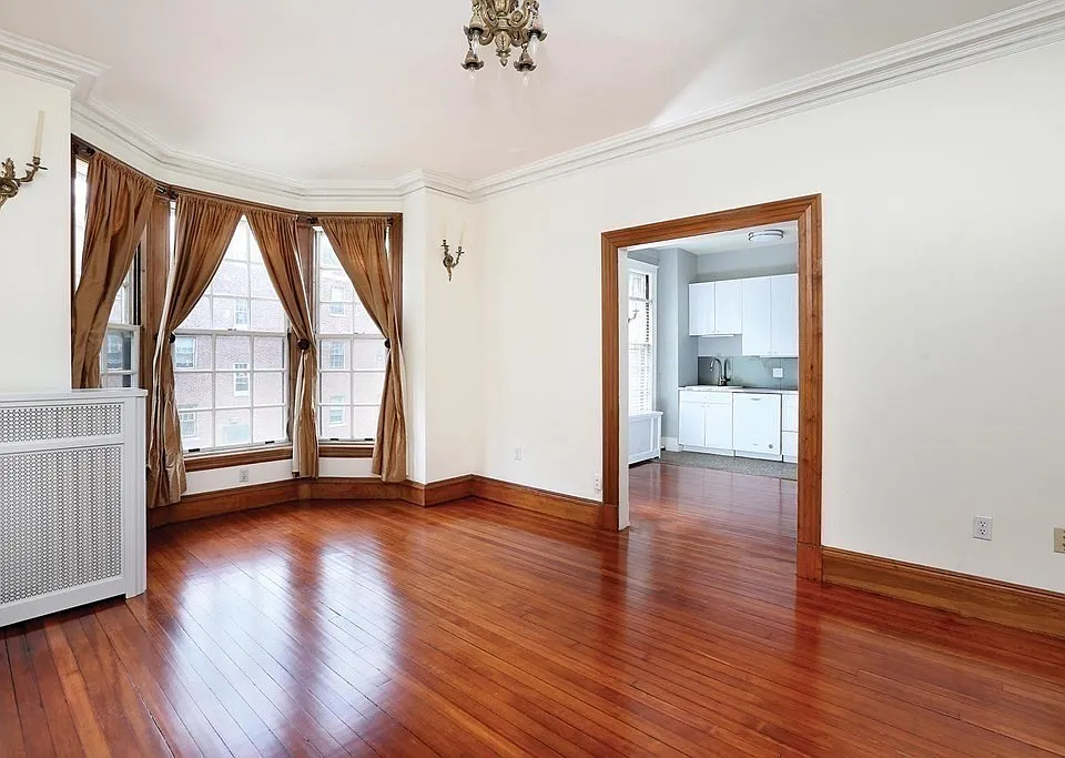 1514 Beacon St #27
