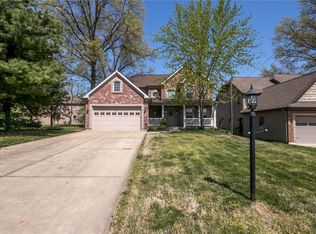 9527 Engel Ln, Saint Louis, MO