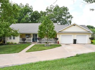 412 Greene St, Barry, IL 62312