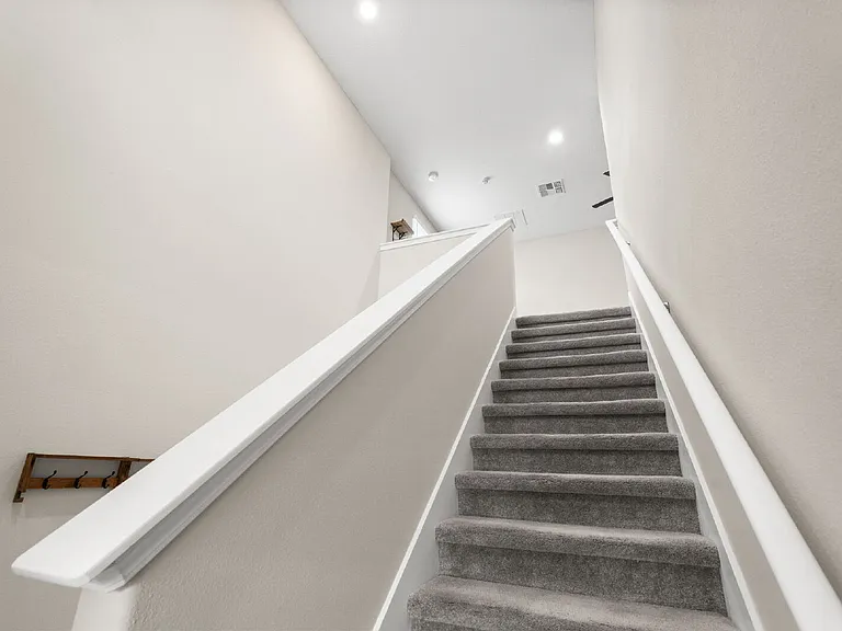4529 Eternal Prince Dr — Photo 8