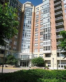 The Carlton House - Reston