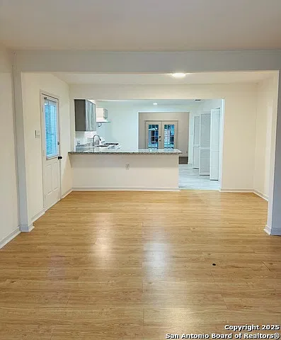 4 bed, 2.0 bath, 1656 sqft, $1,750 — Photo 3