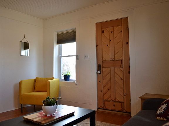 Front Room/Living Room