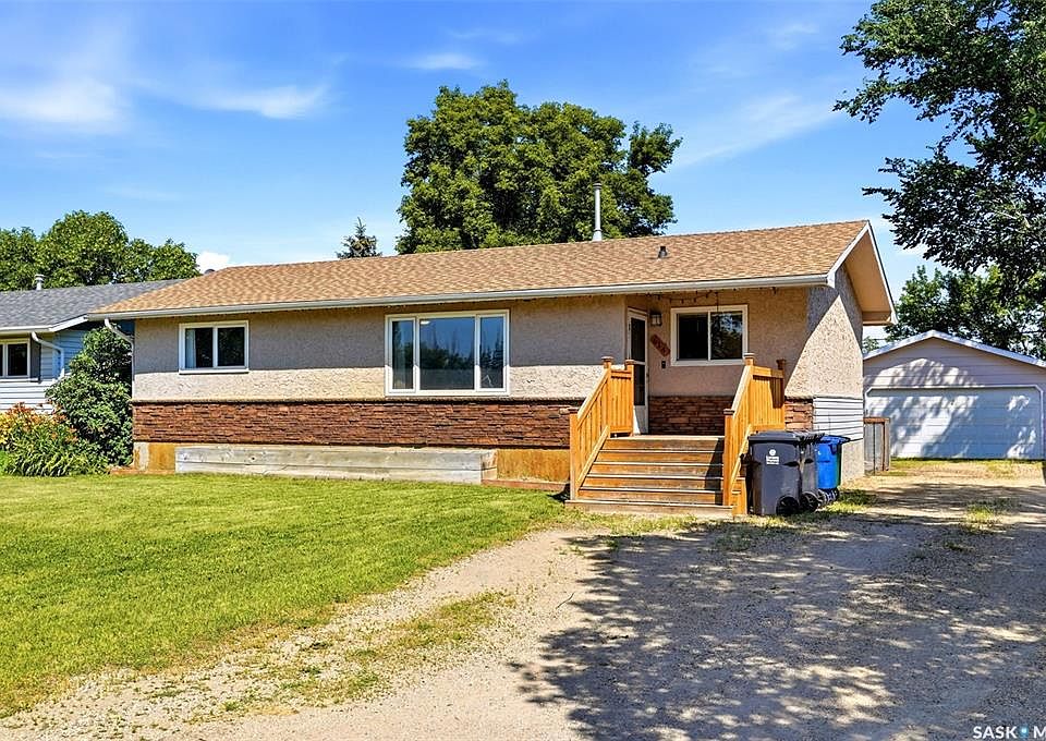 1st image of 614 3rd AVENUE