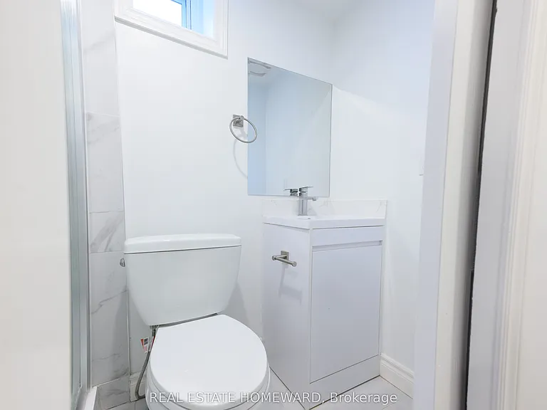 114 Old Sheppard Ave #LOWER — Photo 5