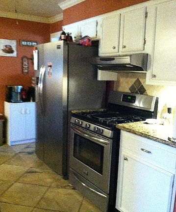 3rd image of 2321 Little John Ln