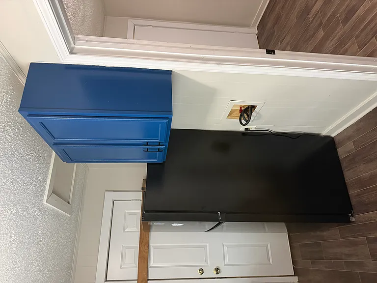646 Marshall St — Photo 13